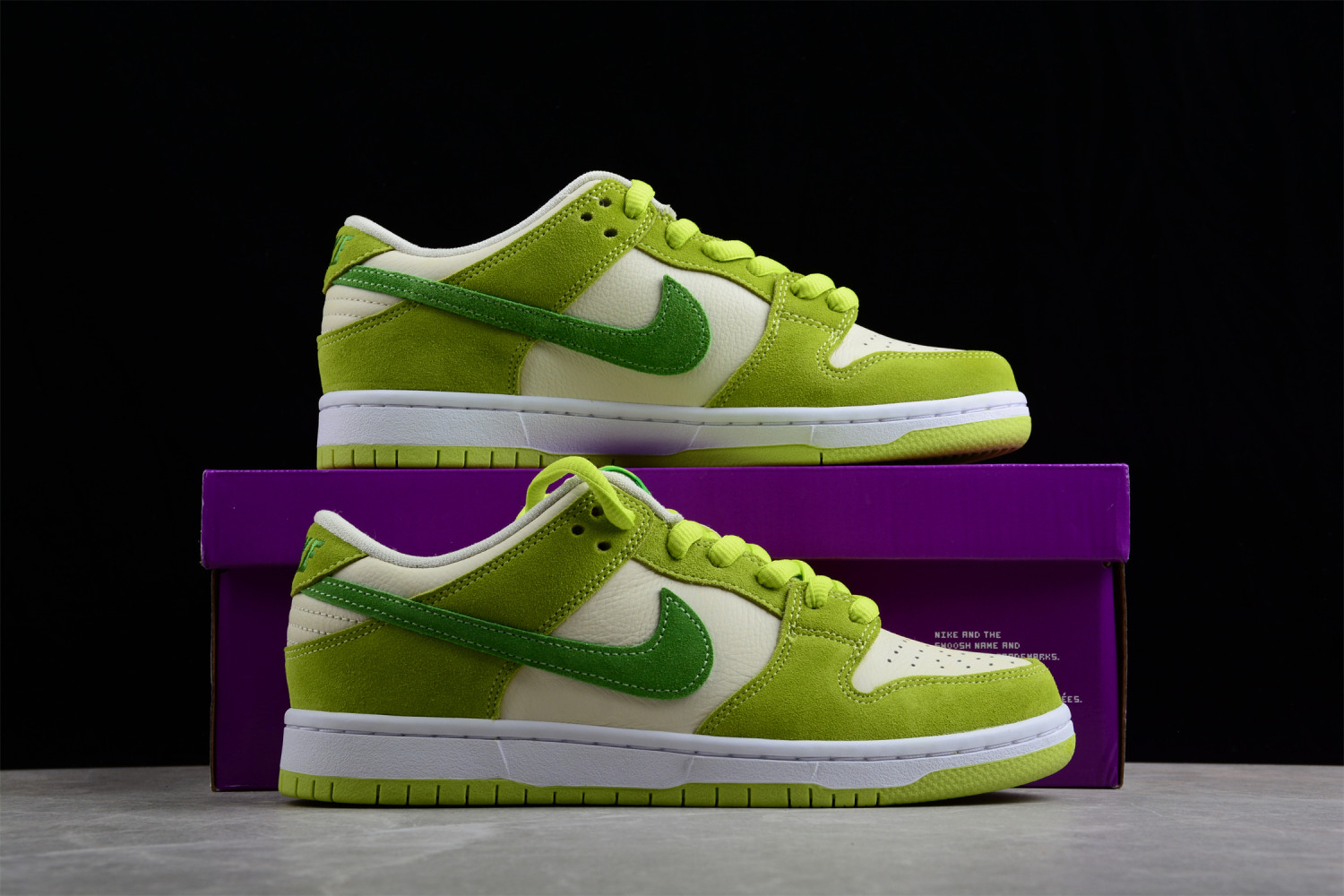 Nike SB Dunk Low Green Apple DM0807-300