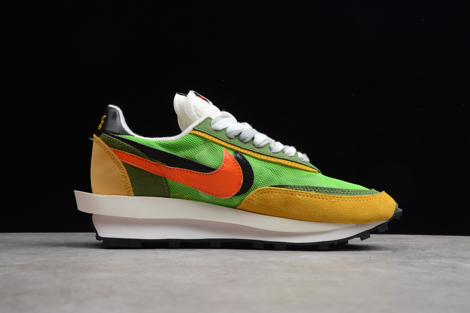 Nike LD Waffle sacai Green Gusto BV0073-300