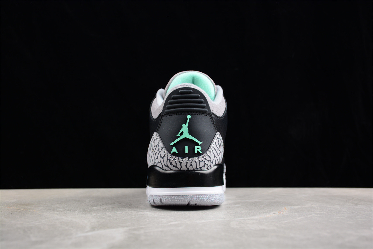 Jordan 3 Retro Green Glow CT8532-031
