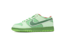 CONCEPTS × Nike Dunk SB Seaweed Green Lobster BV1310-303