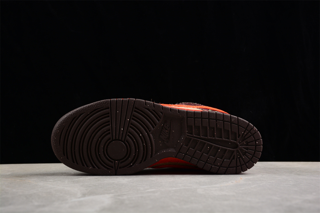 Nike SB Dunk Low Reese Forbes Hunter 304292-281