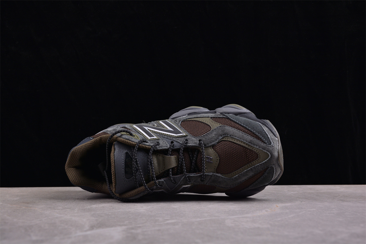 N*w B*la*ce  9060 Blacktop Dark Moss  U9060PH