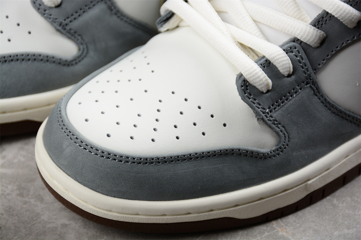 Nike SB Dunk Low Yuto Horigome FQ1180-001