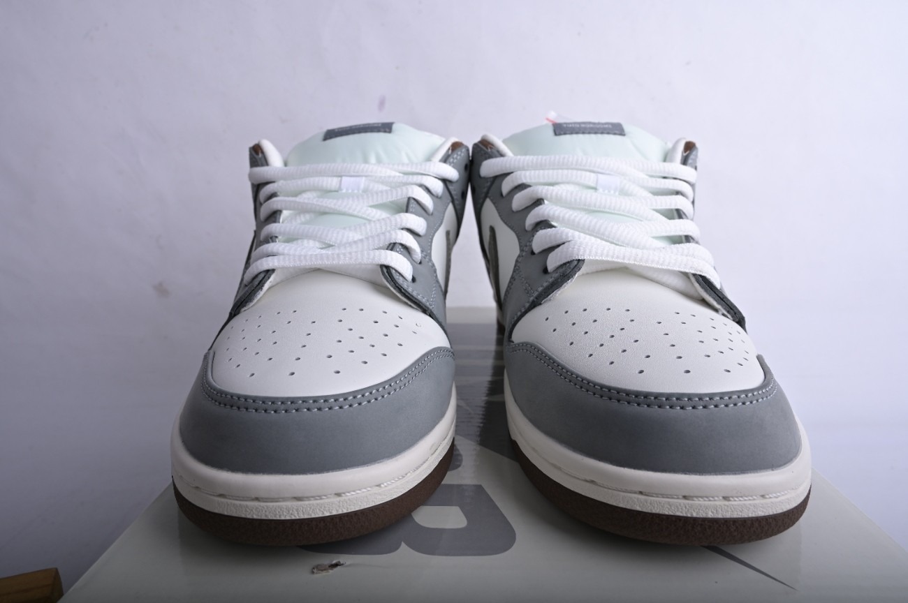 Nike SB Dunk Low Yuto Horigome FQ1180-001
