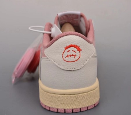 Travis Scott x Air Jordan 1 Low OG  “Shy Pink”