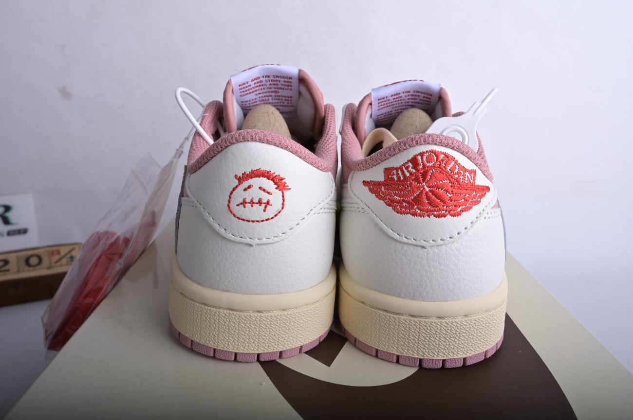 Travis Scott x Air Jordan 1 Low OG  “Shy Pink”