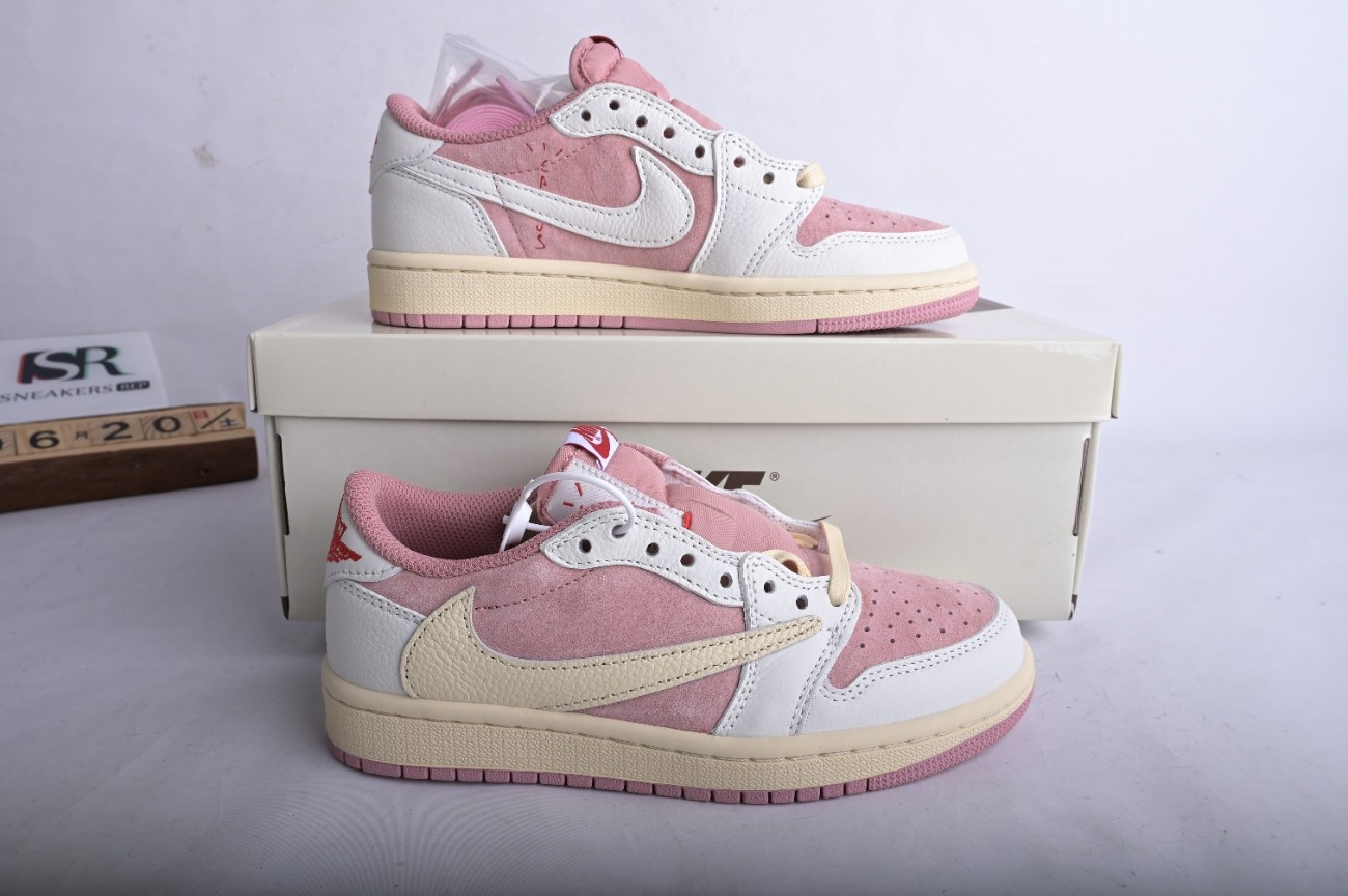 Travis Scott x Air Jordan 1 Low OG  “Shy Pink”