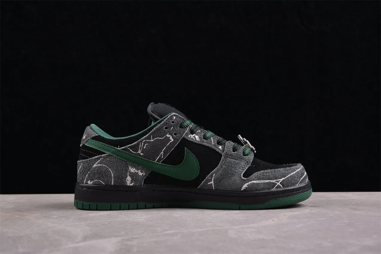 Nike SB Dunk Low There Skateboards  HF7743-001