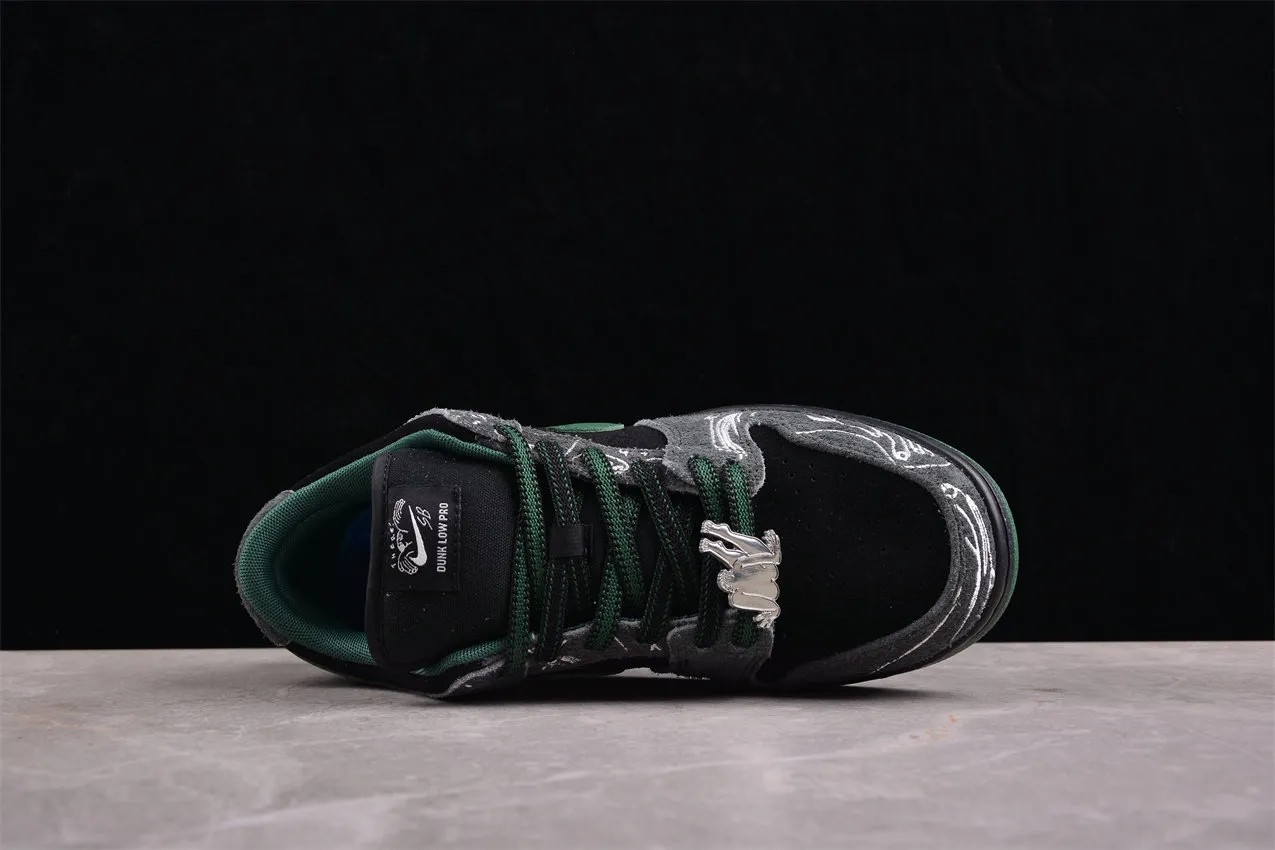 Nike SB Dunk Low There Skateboards  HF7743-001