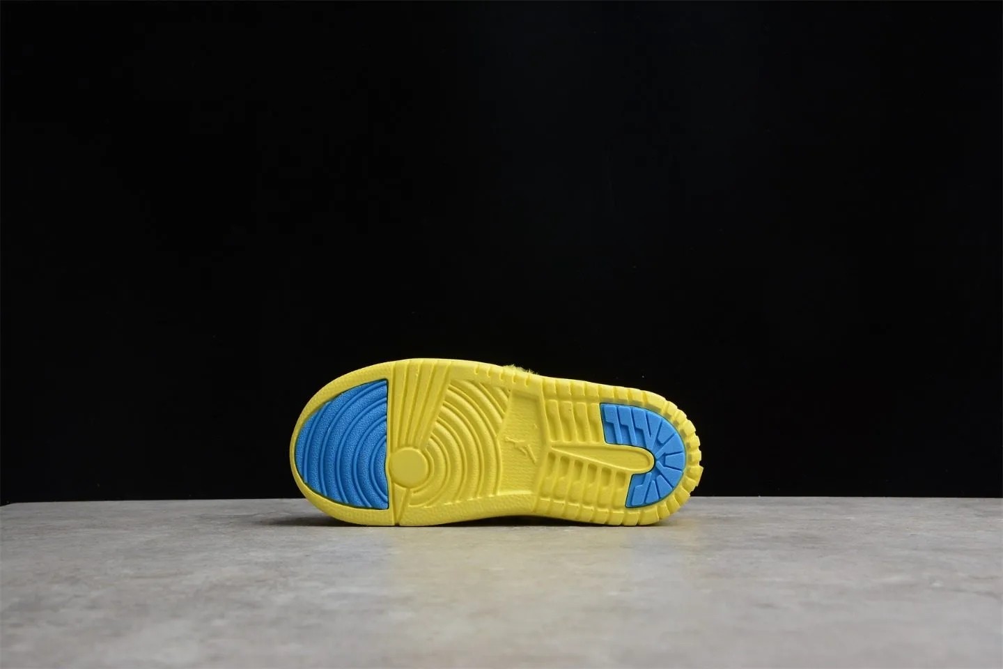 （Kid）Jordan 1 MID