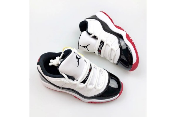 （Kid）Jordan 11