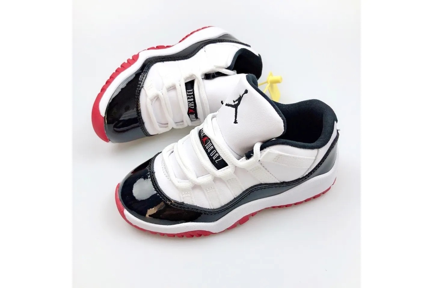 （Kid）Jordan 11