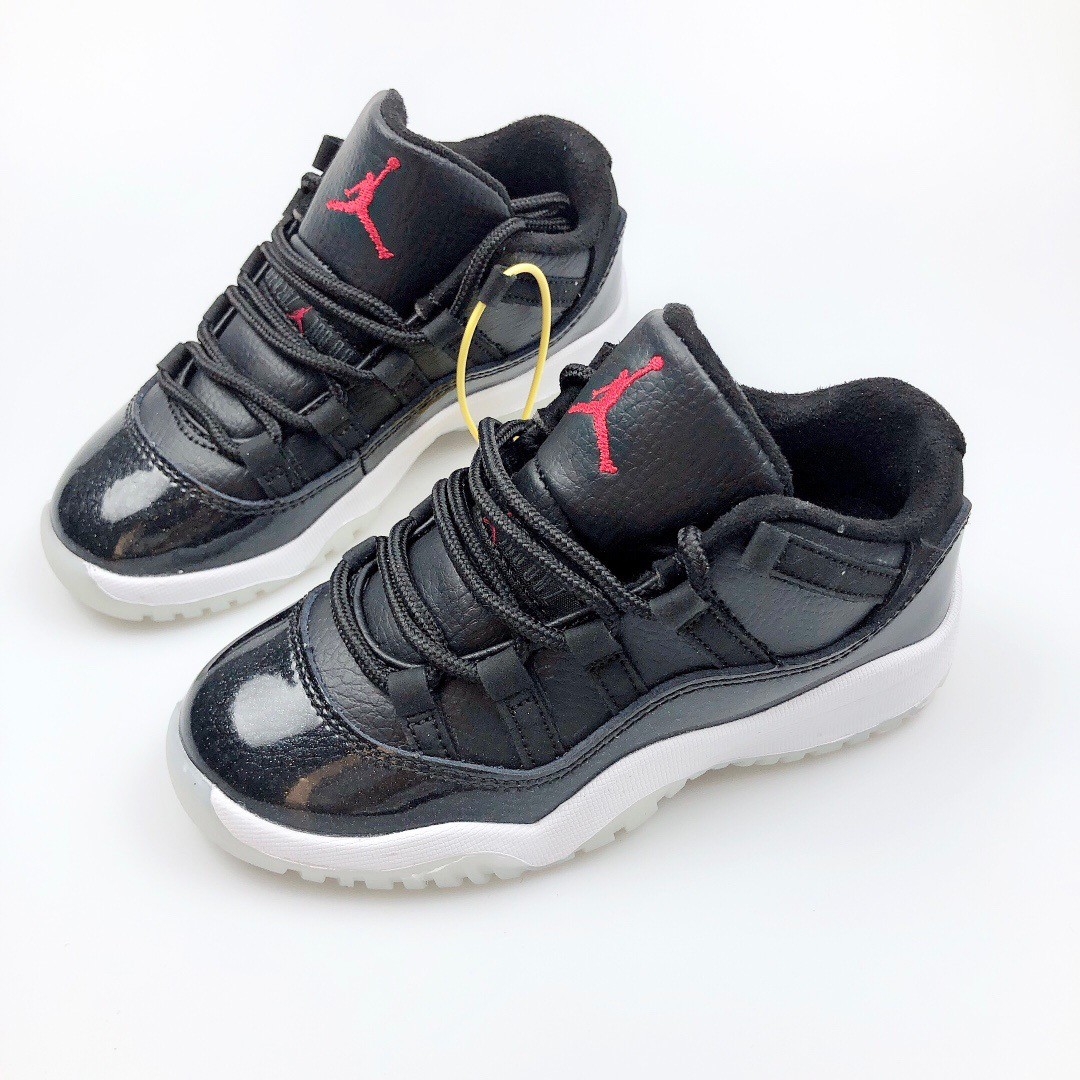 （Kid）Jordan 11