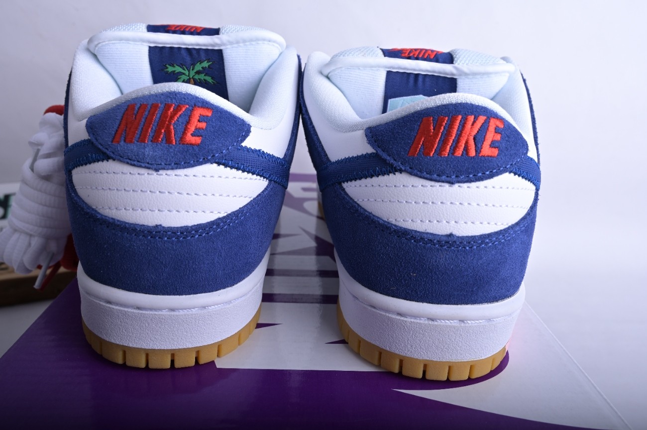 Nike SB Dunk Low Los Angeles Dodgers DO9395-400