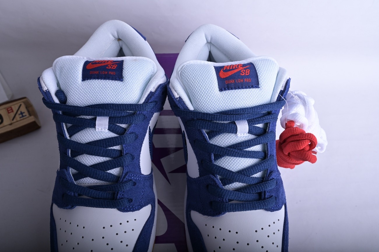 Nike SB Dunk Low Los Angeles Dodgers DO9395-400