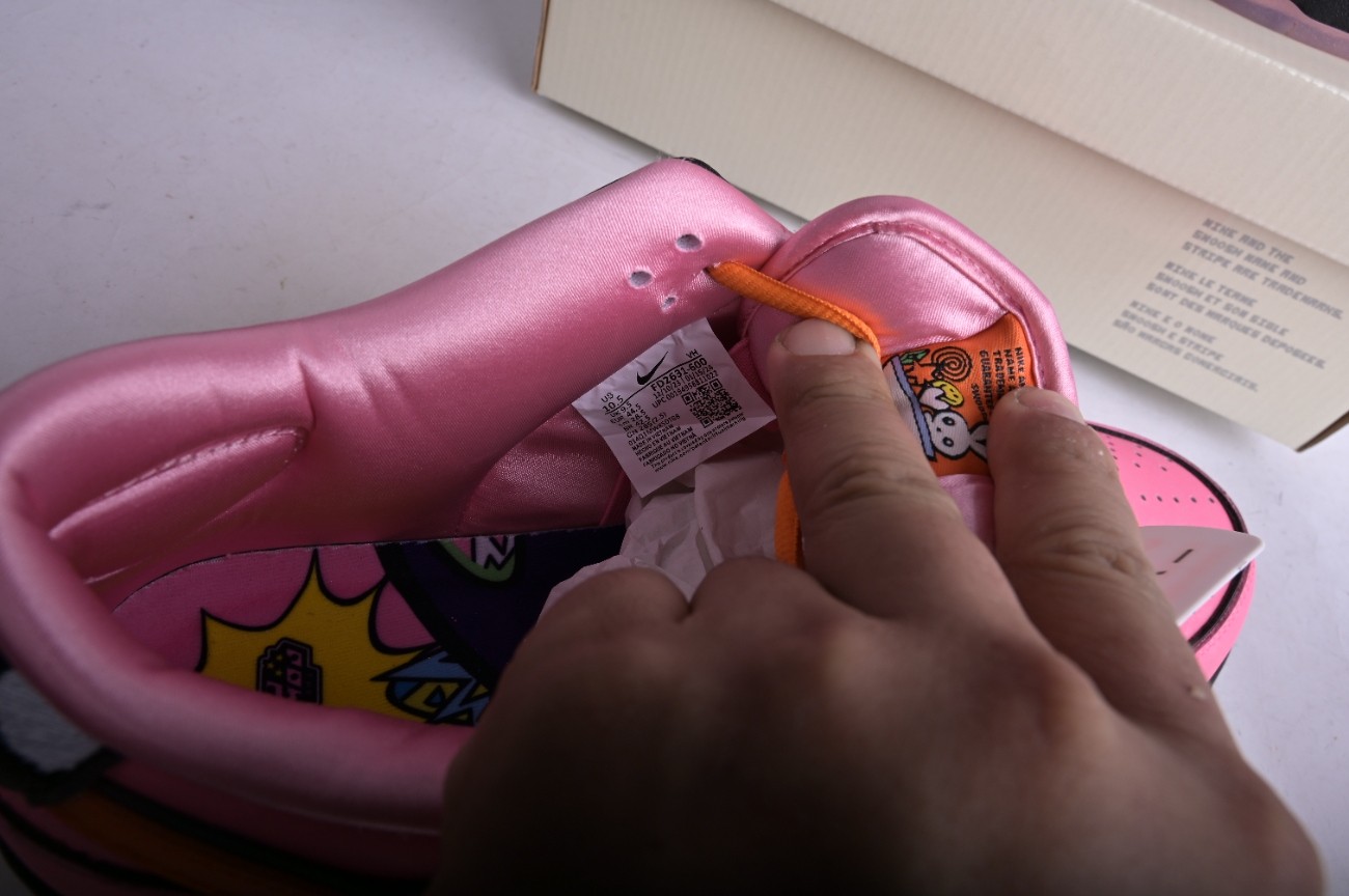 Powerpuff Girls x Nike SB Dunk Low FD2631-600