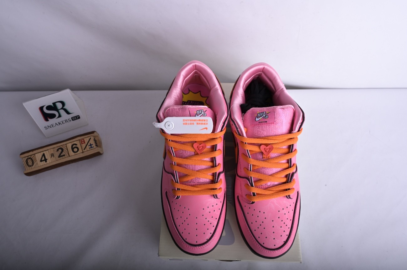 Powerpuff Girls x Nike SB Dunk Low FD2631-600