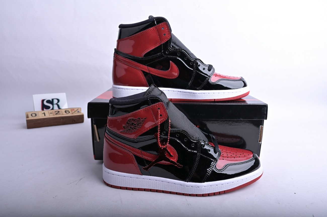 Jordan 1 Retro High OG Patent Bred 555088-063