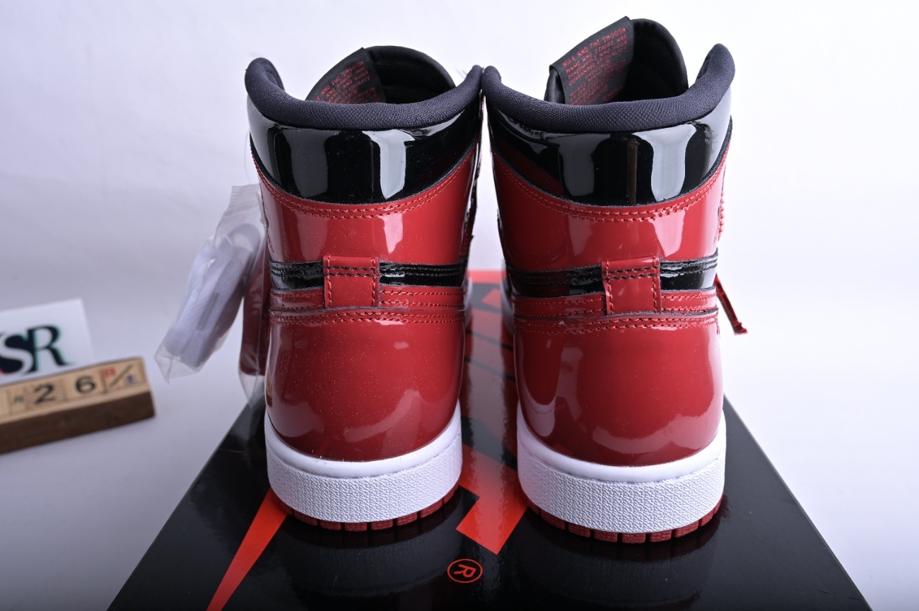 Jordan 1 Retro High OG Patent Bred 555088-063