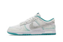 Nike SB Dunk Low Panda Prank Mint Words DV0833-102