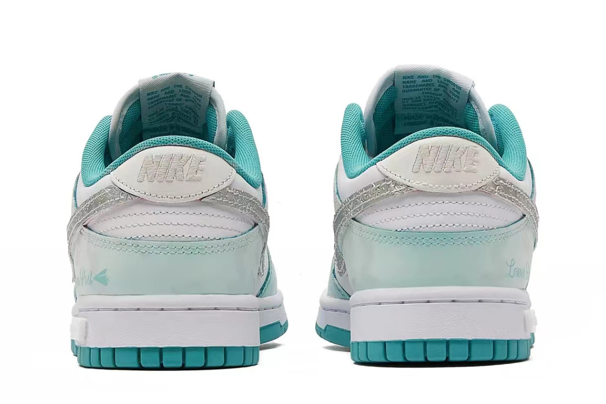 Nike SB Dunk Low Panda Prank Mint Words DV0833-102