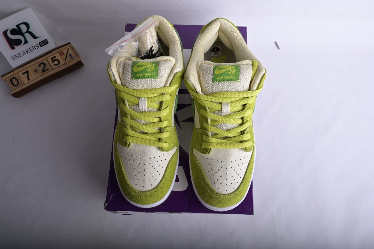 Nike SB Dunk Low Green Apple DM0807-300