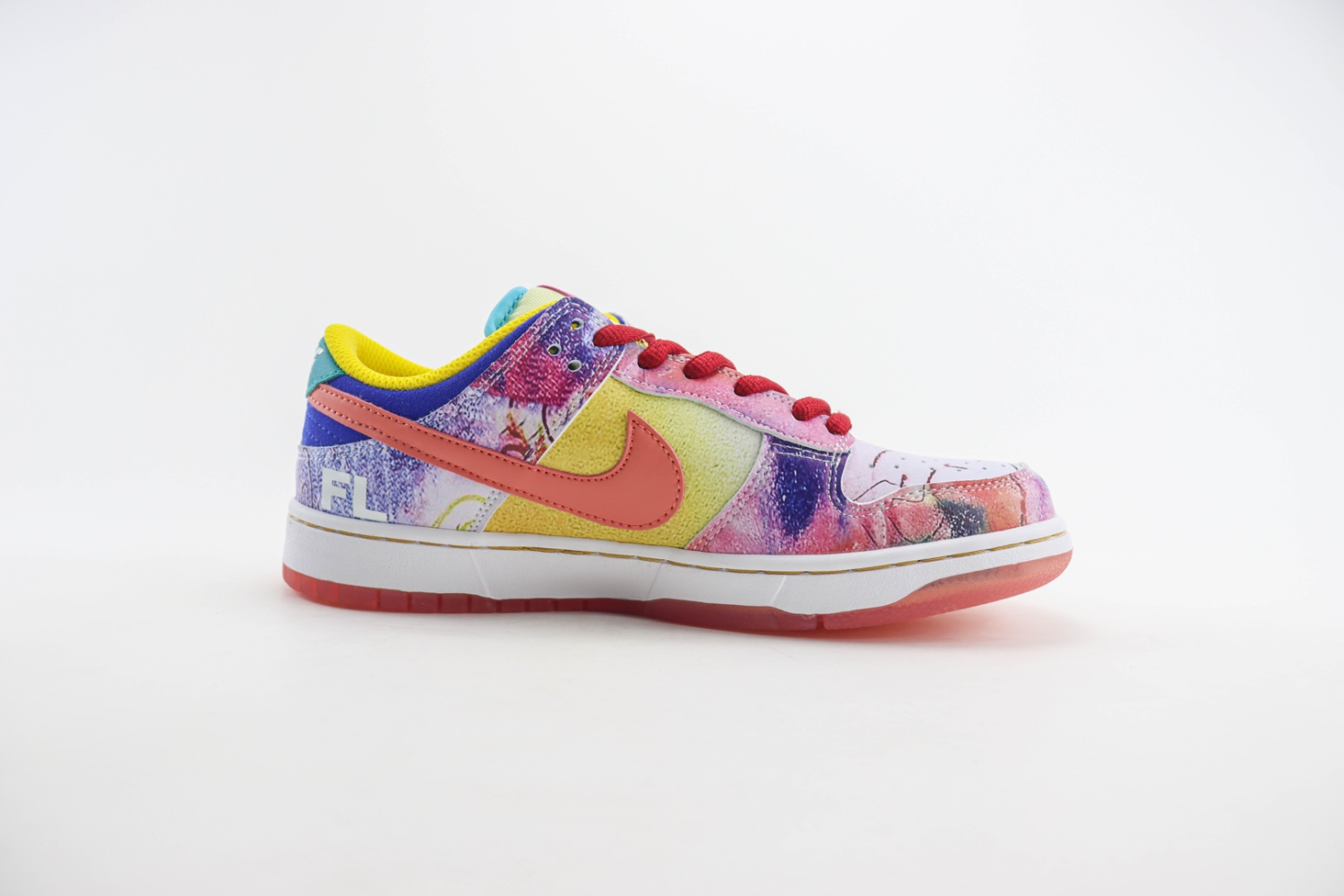 Nike SB Dunk Low Futura Laboratories Sunblush (Friends and Family)   HF6061-700