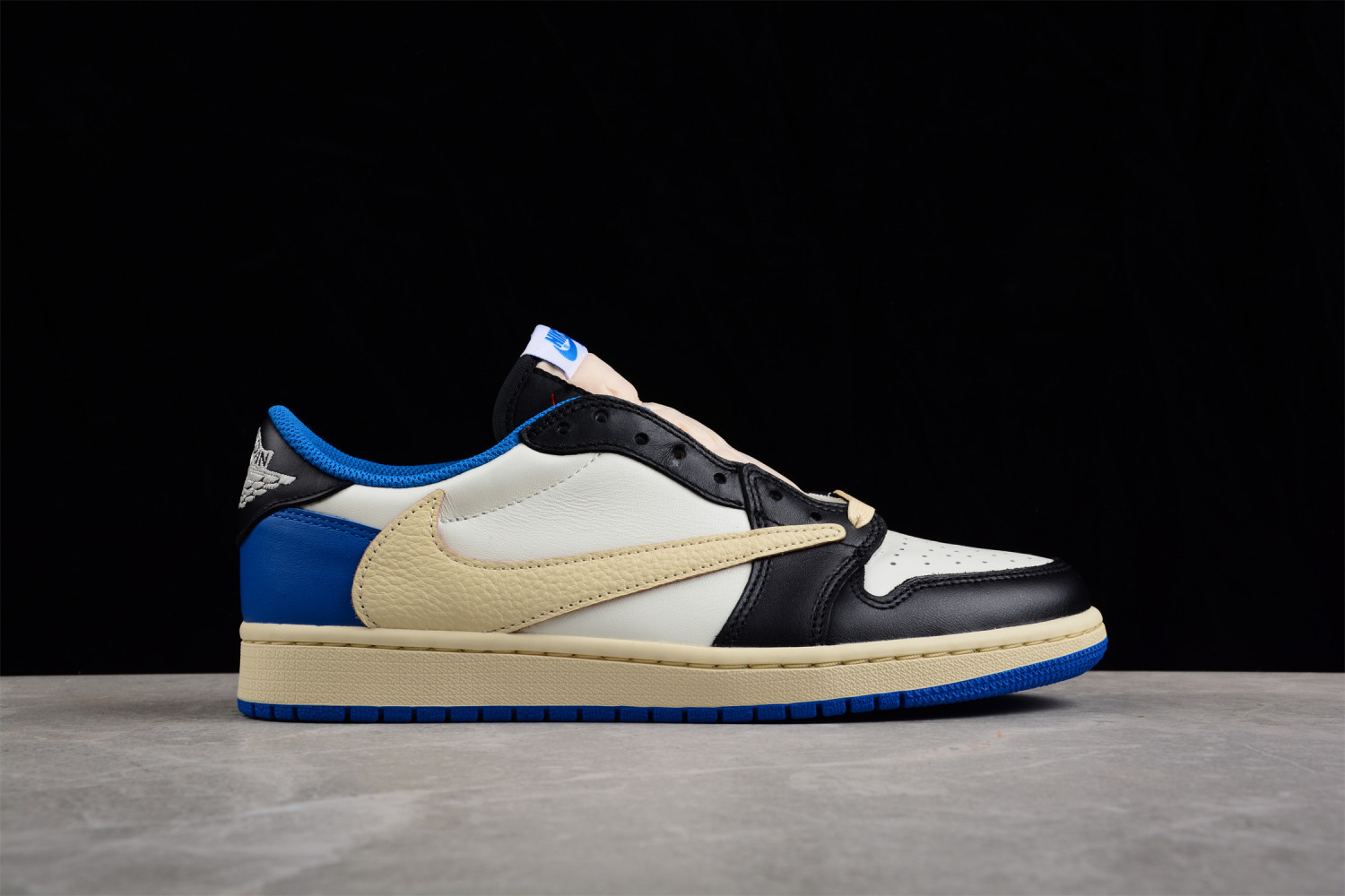 Jordan 1 Low Fragment x Travis Scott DM7866-140