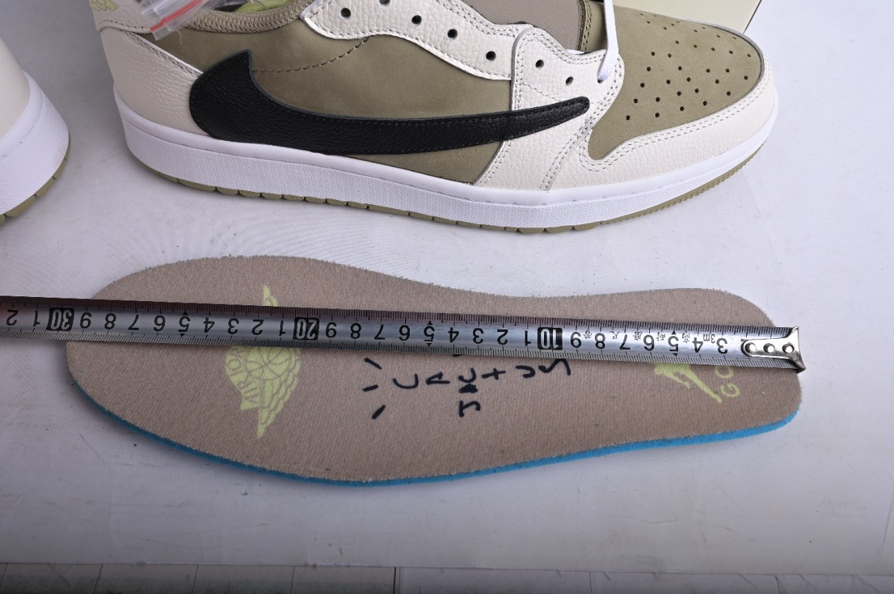 Jordan 1 Retro Low Golf Travis Scott Neutral Olive FZ3124-200
