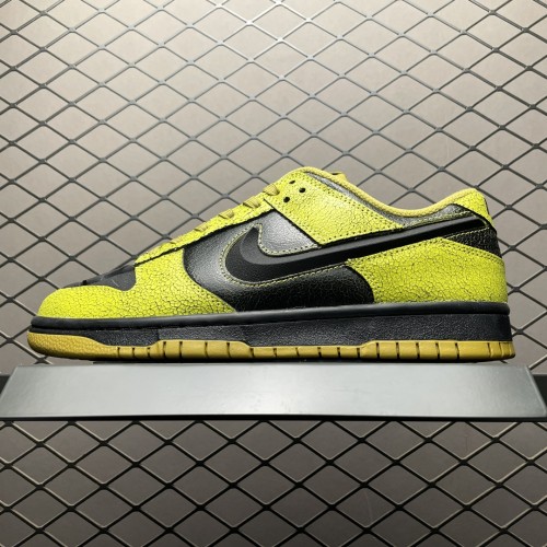 Nike Dunk Low QS Halloween Skull  HV6103-300