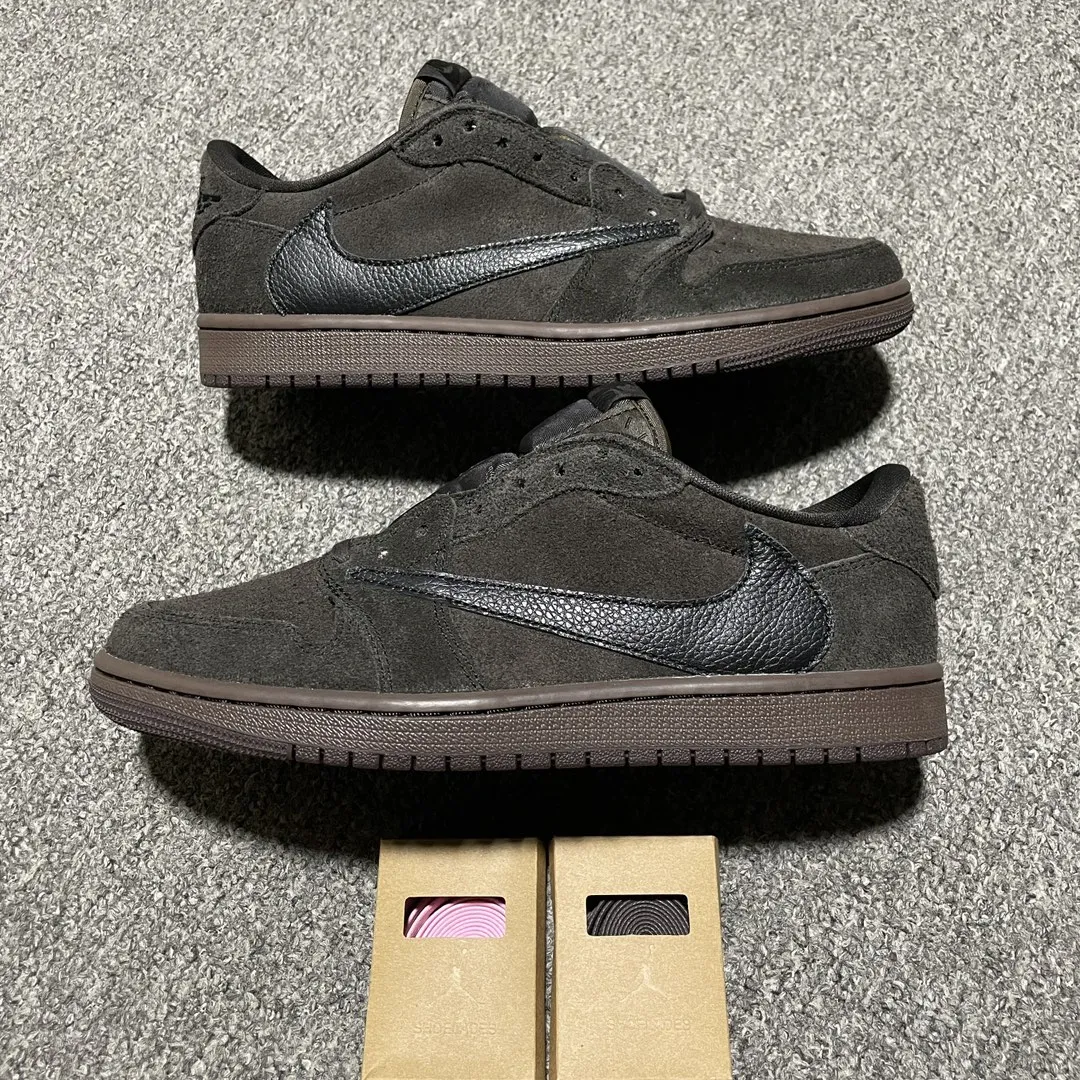 Jordan 1 Retro Low OG SP Travis Scott Velvet Brown  DM7866-202