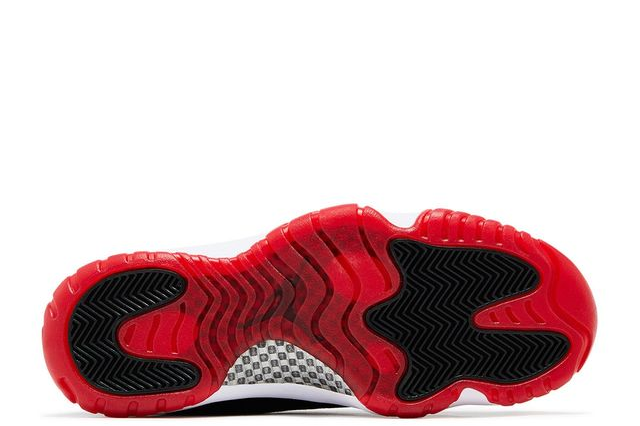 Jordan 11 Retro Bred Velvet (Women