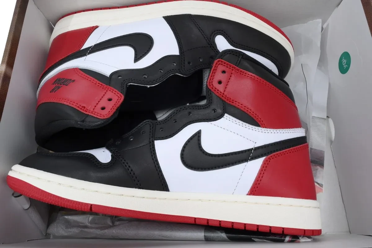 Jordan 1 Retro High OG Black Toe Reimagined  DZ5485-106