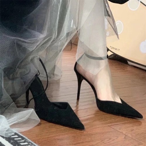 Pure black one-word shoelace Baotou ladies high heels