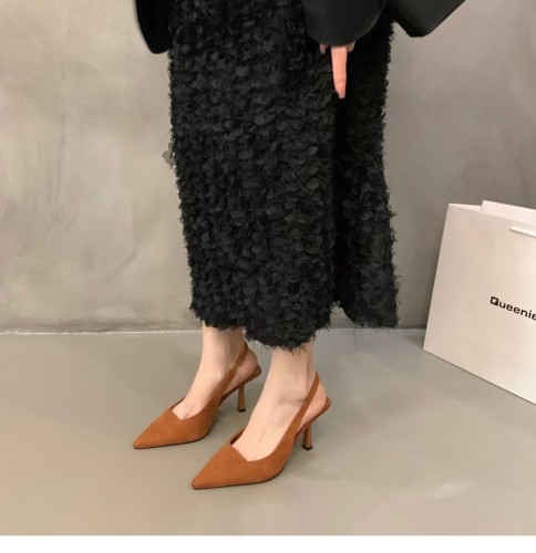 Summer new pointed thick heel high heel mid heel