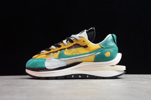 Sacai x Nike Pegasua Vaporfly Yellow Green CI9928-300