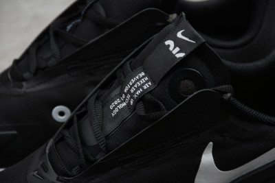 NIKE VAPORWAFFLE SACAI JEAN PAUL GAULTIER DH9186-001