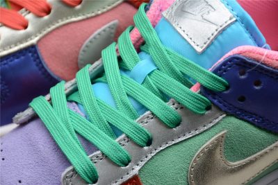 NIKE Dunk Low SE DN0855-600