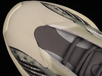 adidas Yeezy 700 V3 Fade Salt ID1674