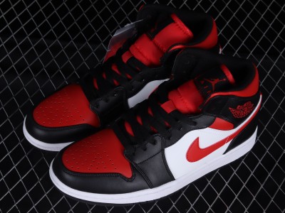 Jordan 1 Mid White Black Red (2022)  554724-079