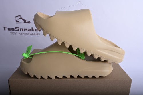adidas Yeezy Slide Desert Sand FW6344