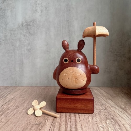 handcrafted woodenchinchilla figurine music box