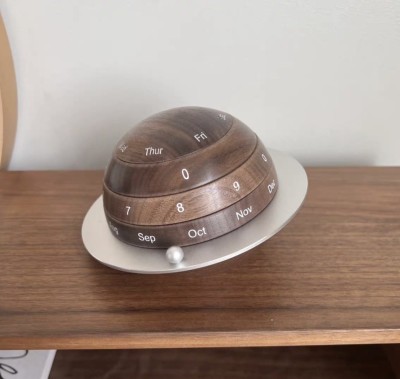 Creative handmade wooden planet calendar