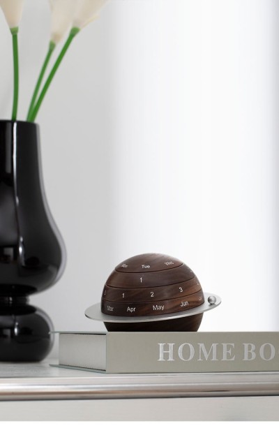 Creative handmade wooden planet calendar