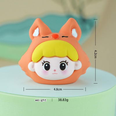 Cute resin crafts tide play hand action figures