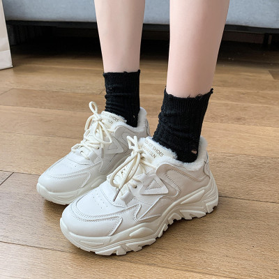 Father's shoes Women's pure white 2022 winter plush new Korean version thick soled small white shoes show thin thick soled muffin casual sports shoes