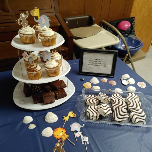 Collapsible 3-Tier Party Tray – Versatile Display for Snacks and Treats