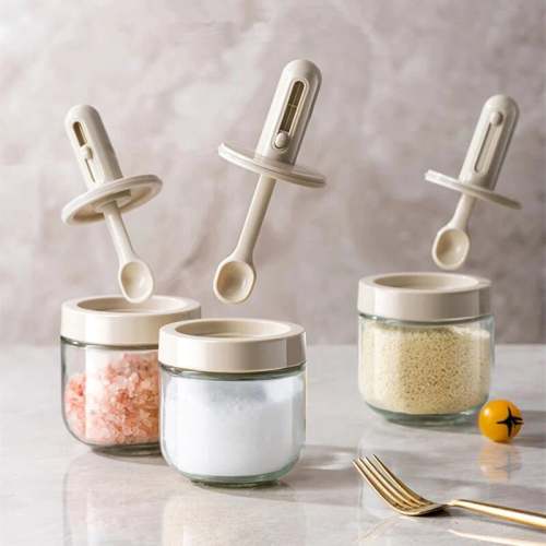 Retractable Spoon Seasoning Bottle - Convenient and Mess-Free Dispensing