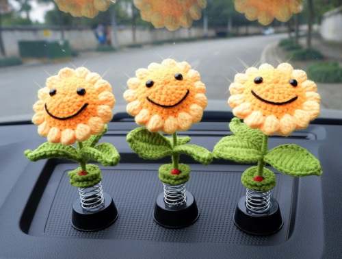 Cute Bobblehead Sunflower Car Dashboard Decor – Cheerful Accessory