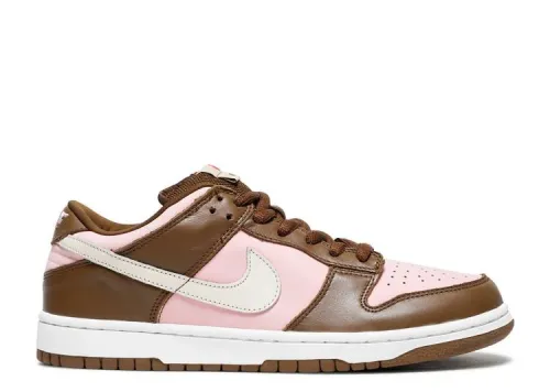 STÜSSY X DUNK LOW PRO SB 'CHERRY' 304292-671